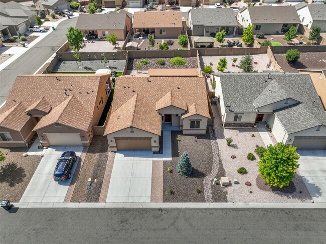 Building Photo - 6185 E Beecher Loop