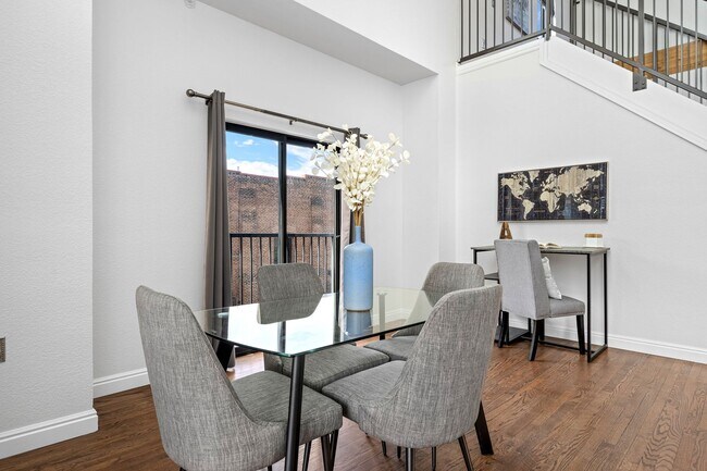 Building Photo - Top Level Condo in the Fire Clay Lofts in ...