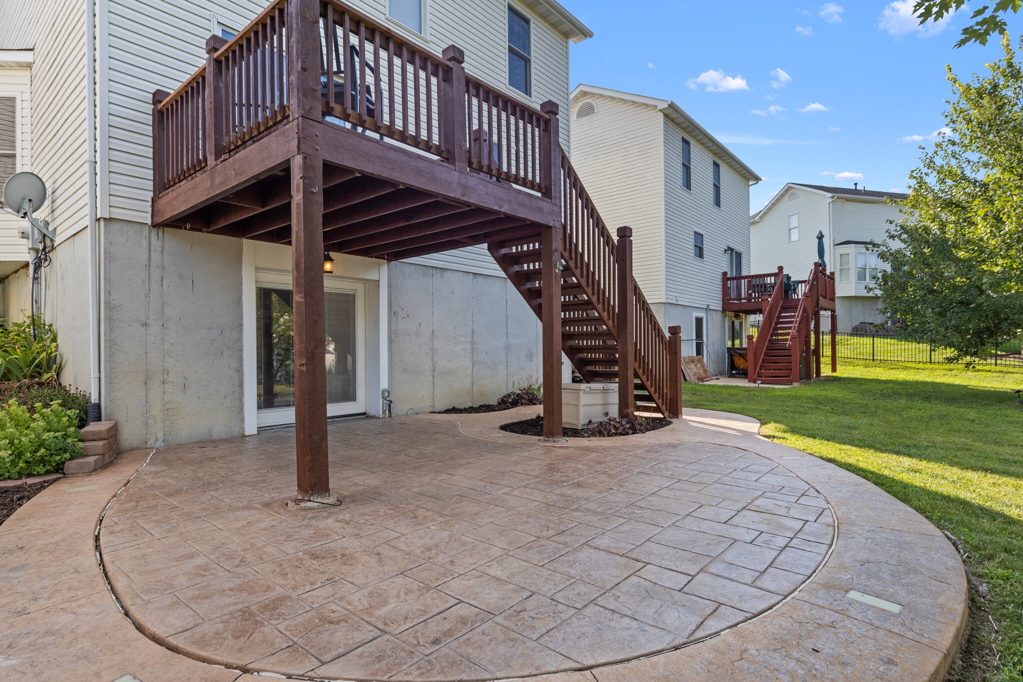 Building Photo - 576 Donna Marie Dr