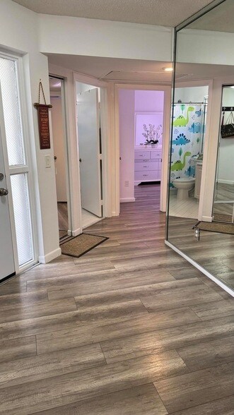 Building Photo - 5267 Europa Dr