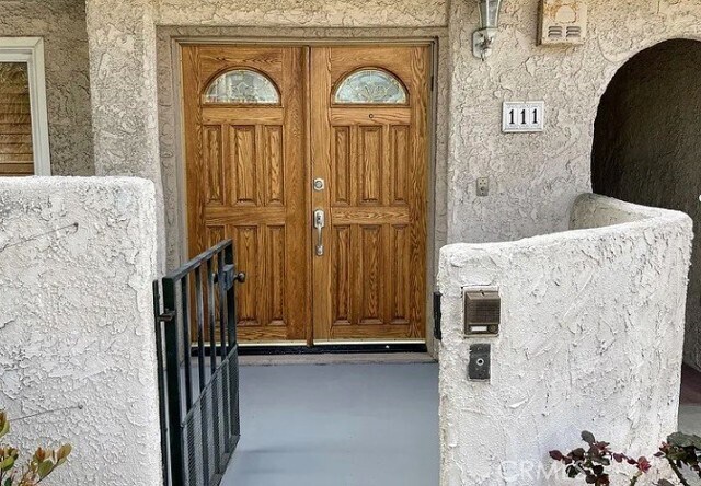 Primary Photo - 5401 Zelzah Ave