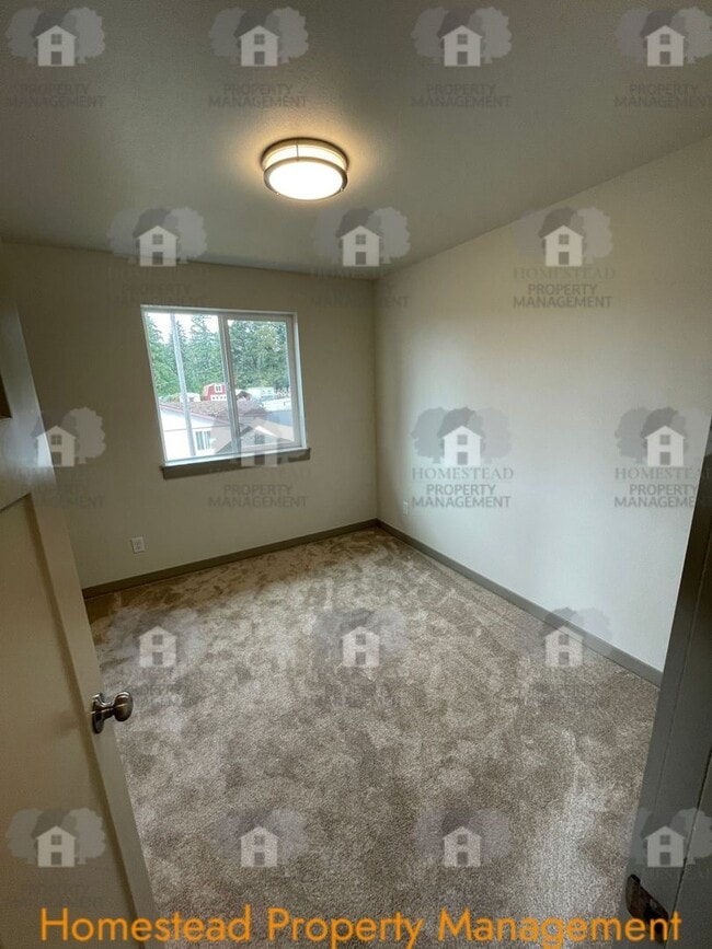 Building Photo - BEAUTIFUL HOME IN DALLAS!