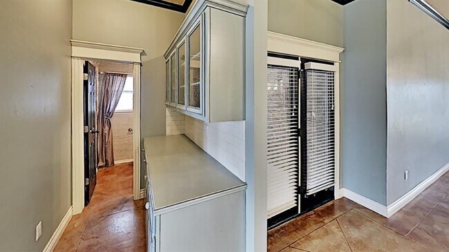 Building Photo - 4609 NW 164th Terrace