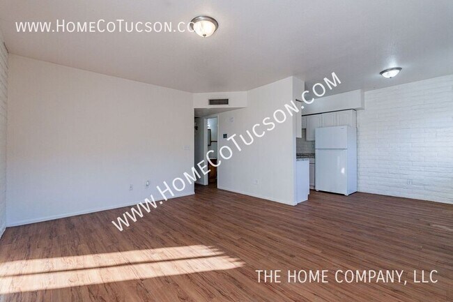 Building Photo - 2511 N Fontana Ave