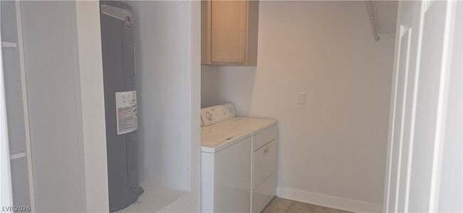 Building Photo - 840 Elderberry St