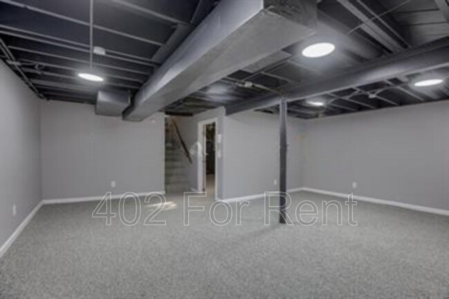 Building Photo - 4332 Fowler Ave