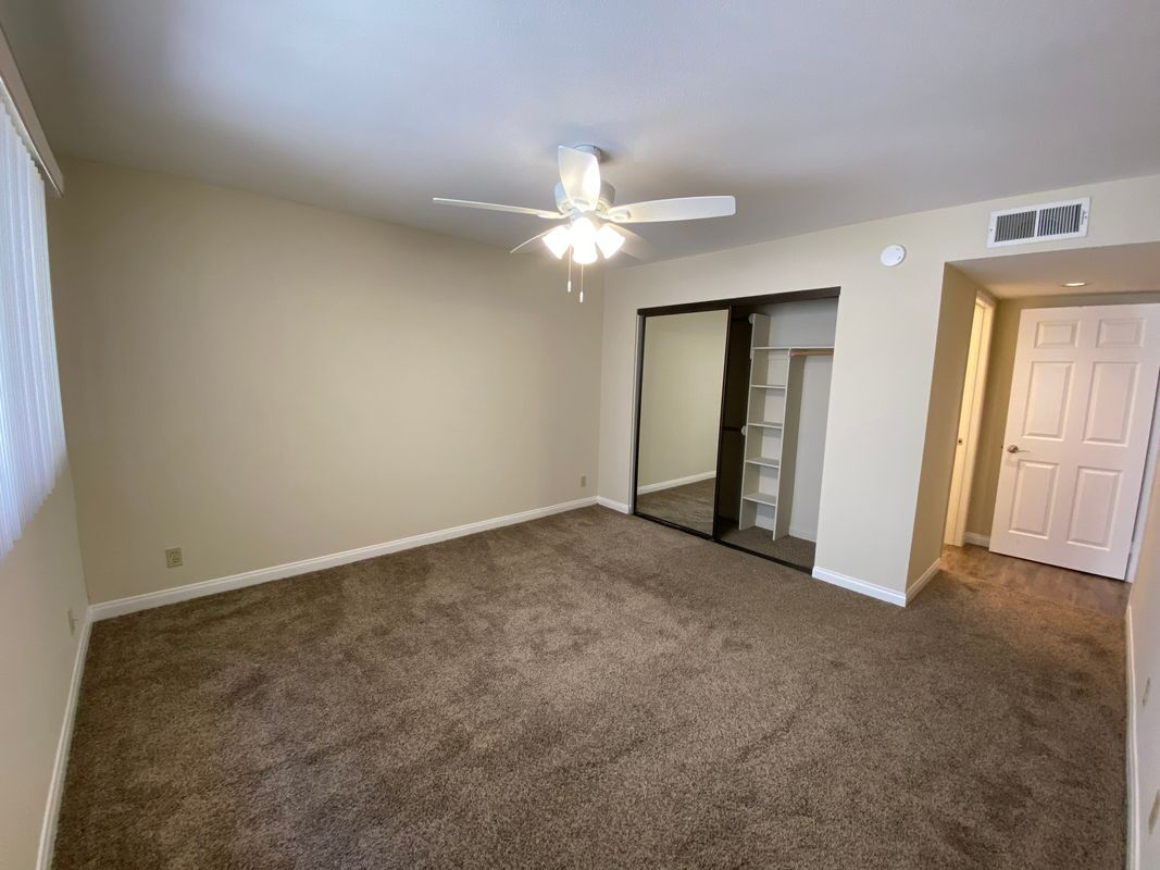 Building Photo - 211 W Verdugo Ave