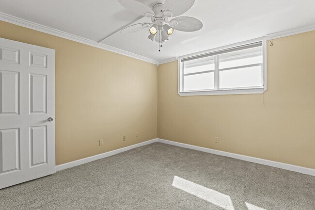 Building Photo - 109 Paradise Harbour Blvd