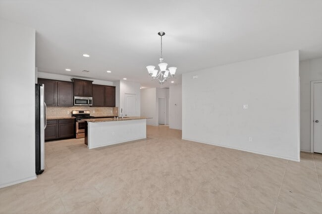 Building Photo - 138 Meadow Grove Dr