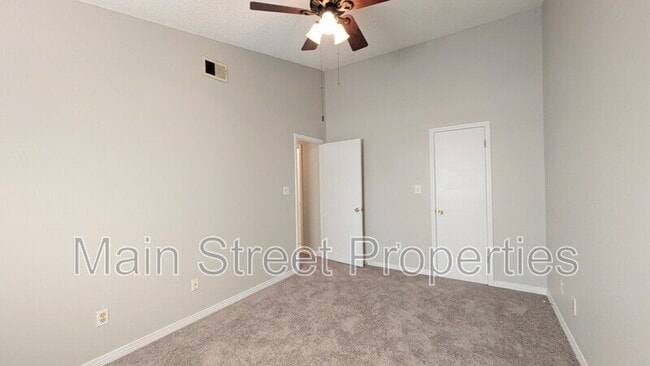 Building Photo - 9345 Chisholm Rd