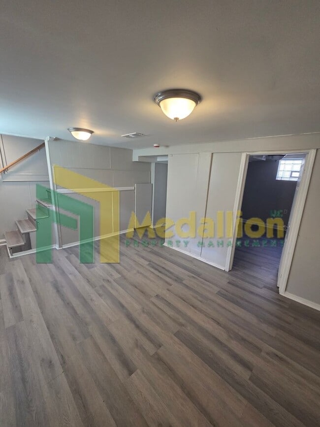 Building Photo - 8724 S Eggleston Ave