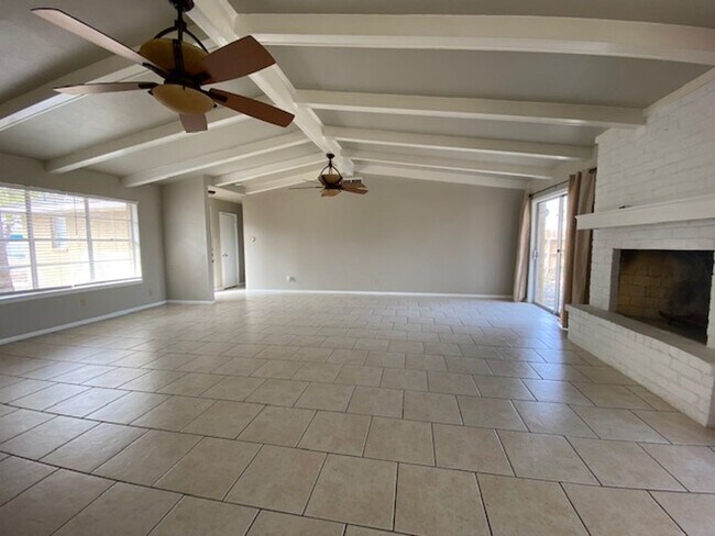 Building Photo - WATERFRONT HOME W/ FENCED YARD