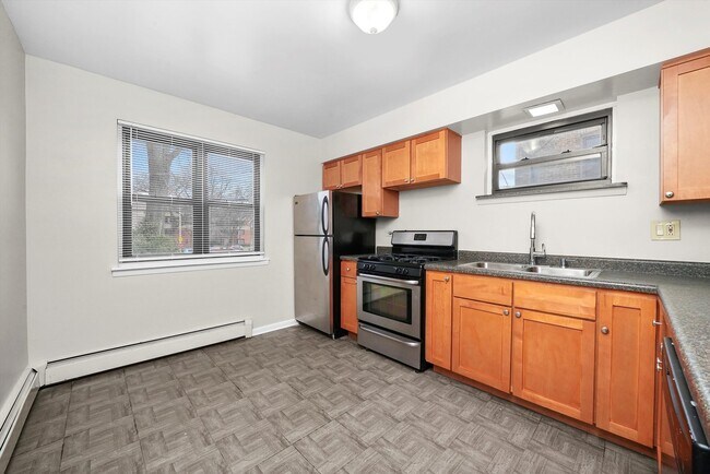 Building Photo - 311 Sherman Ave