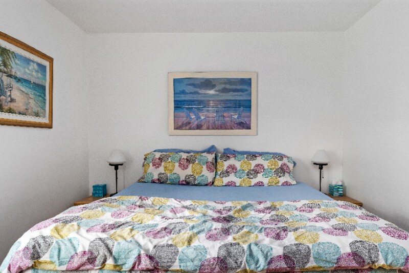 Building Photo - 204 Pompano Dr SE