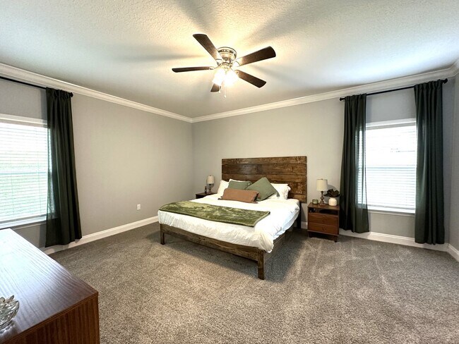 Building Photo - Beautiful north Crestview 4/Bed/2Bath Home