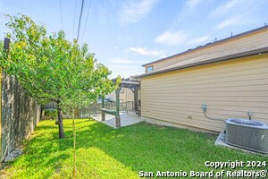 Building Photo - 2535 Villa Borghese