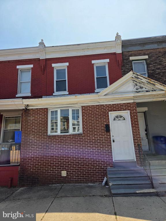 Building Photo - 5456 Spruce St