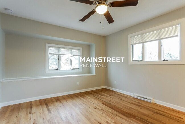 Building Photo - 4 Bedroom Pet-Friendly Home in AURORA, CO with Main Street Renewal