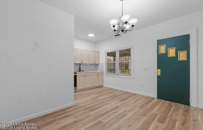 Building Photo - 424 S 22nd St