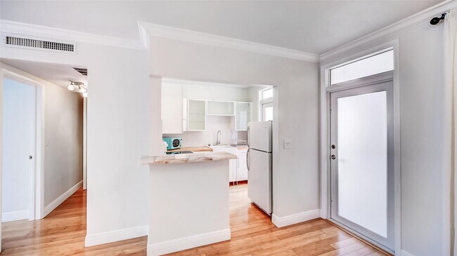 Building Photo - 1150 Euclid Ave