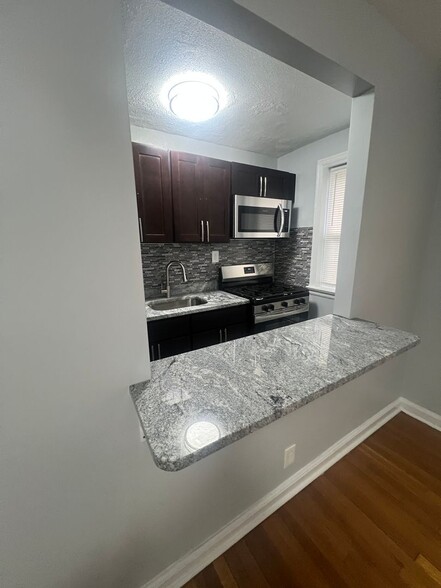 Interior Photo - 151 South Munn Ave