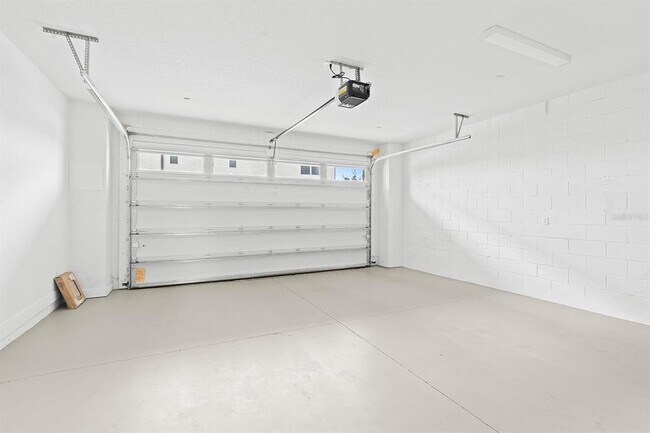 Building Photo - 9497 Mere Pkwy