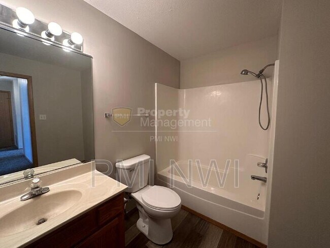 Building Photo - 1510-1516-1516 W 86th Ln