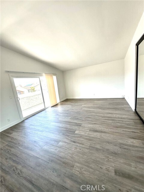 Building Photo - 8891 Baywood Dr
