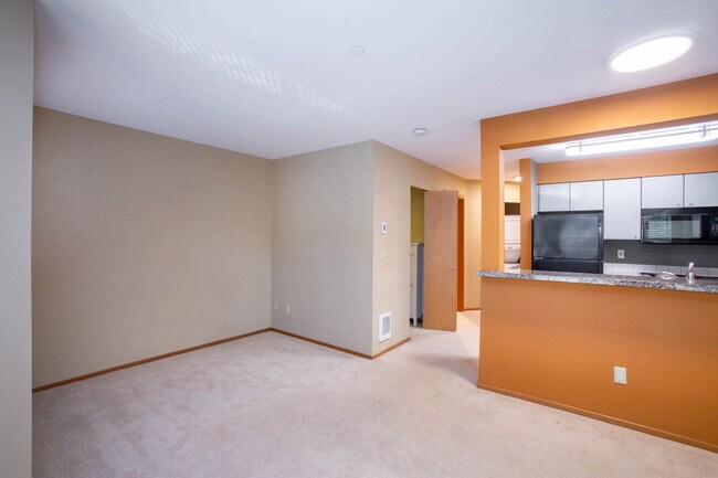 Building Photo - 1125 E Olive St