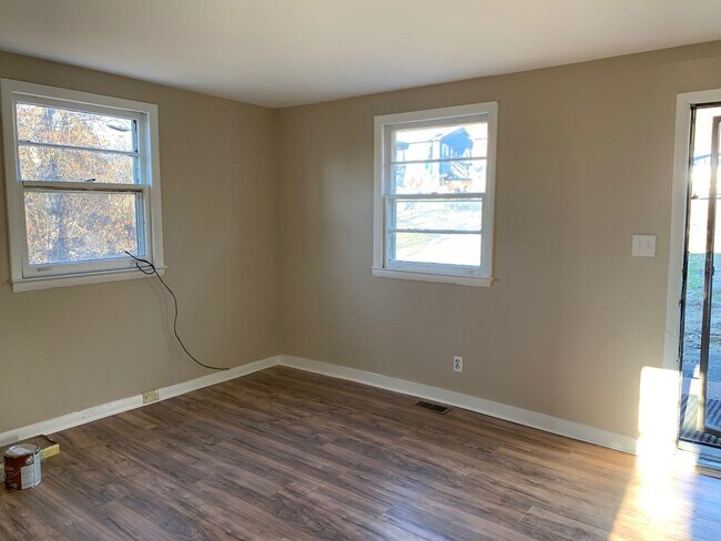 Building Photo - 2316 Ilolo St