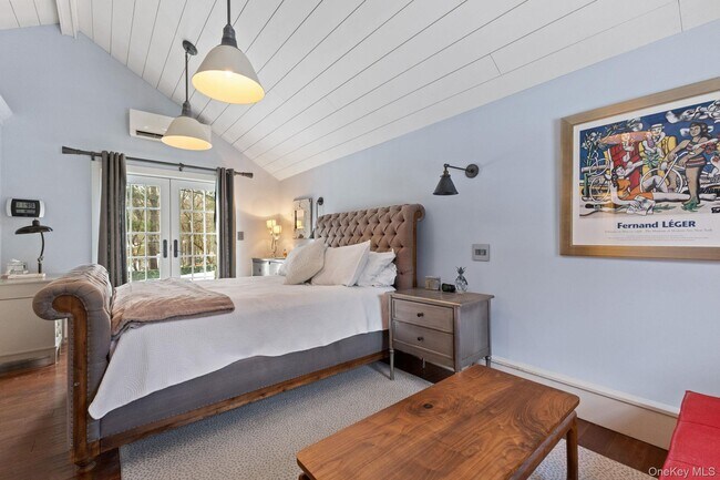 Building Photo - 8 S Bedford Rd