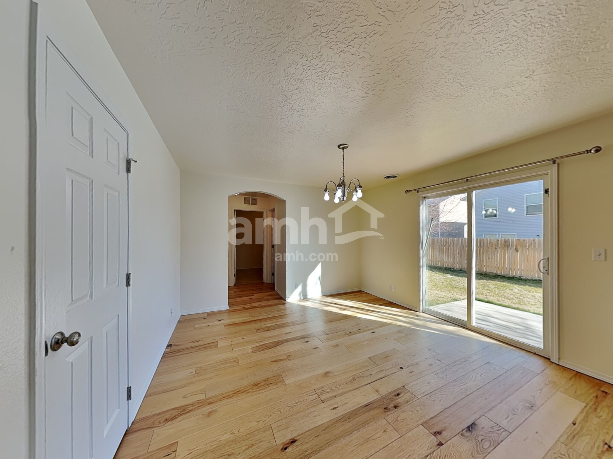 Building Photo - 895 E Folgado Ct