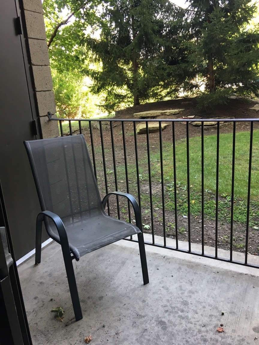 Patio - 1750 N Marywood Ave