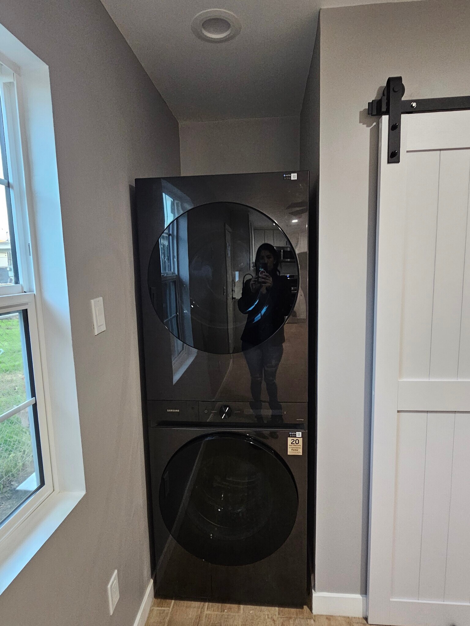 Building Photo - 225 Harding Ave