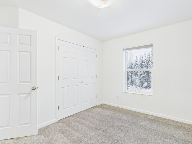 Building Photo - 3905 Tanada Rd