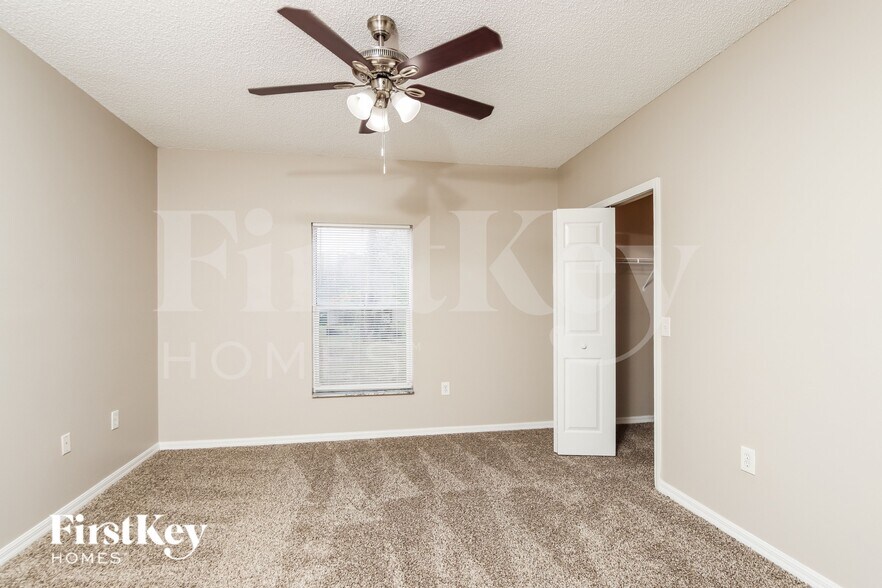 Building Photo - 133 Dahl Ave