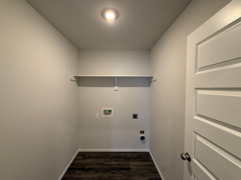 Building Photo - 9516 Gray Wolf Ln