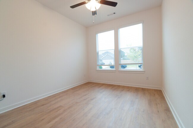 Building Photo - 453 W Gosling Isle