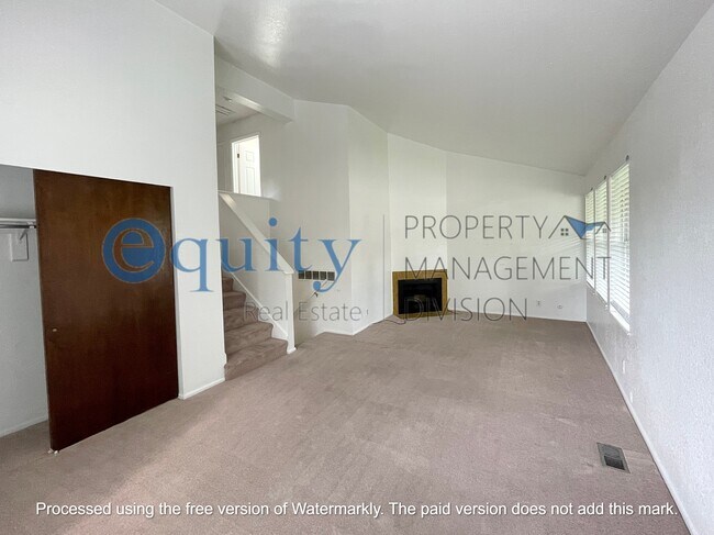 Building Photo - 1341 Merritt Cir