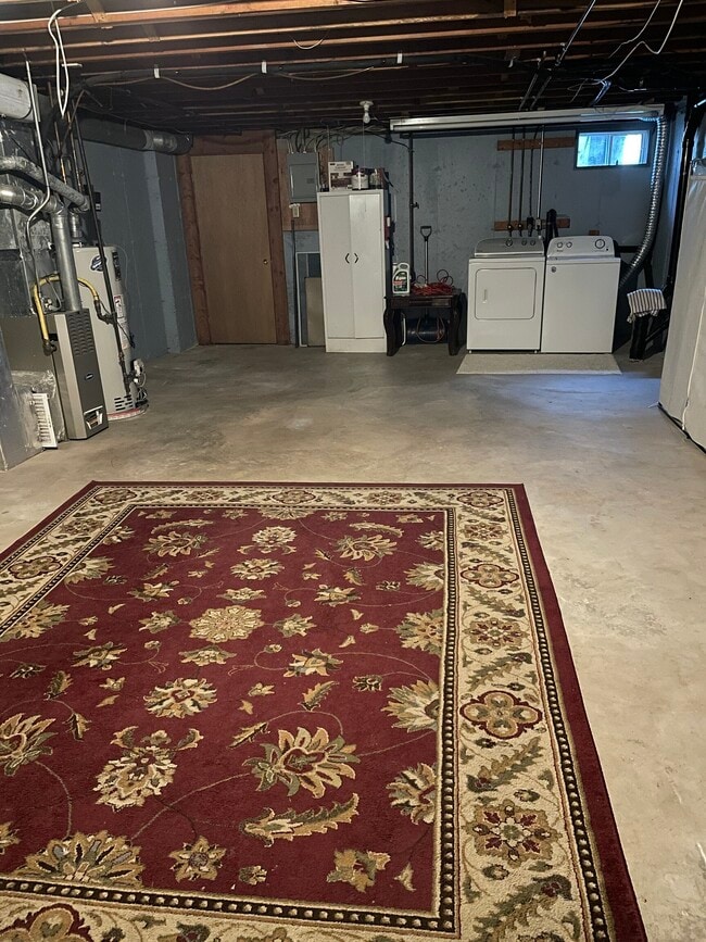 Building Photo - 4 Persimmon Ln