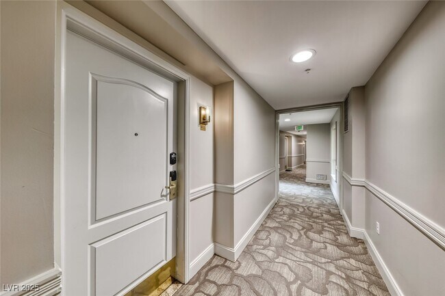 Building Photo - 30 Strada Di Villaggio