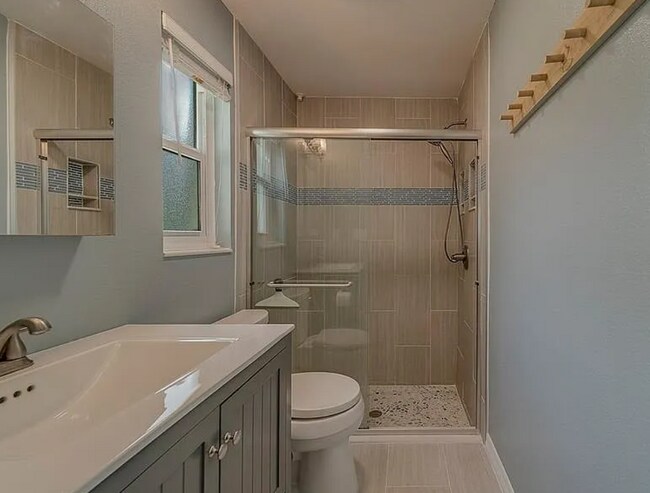 Building Photo - 1368 Whispering Pines Dr