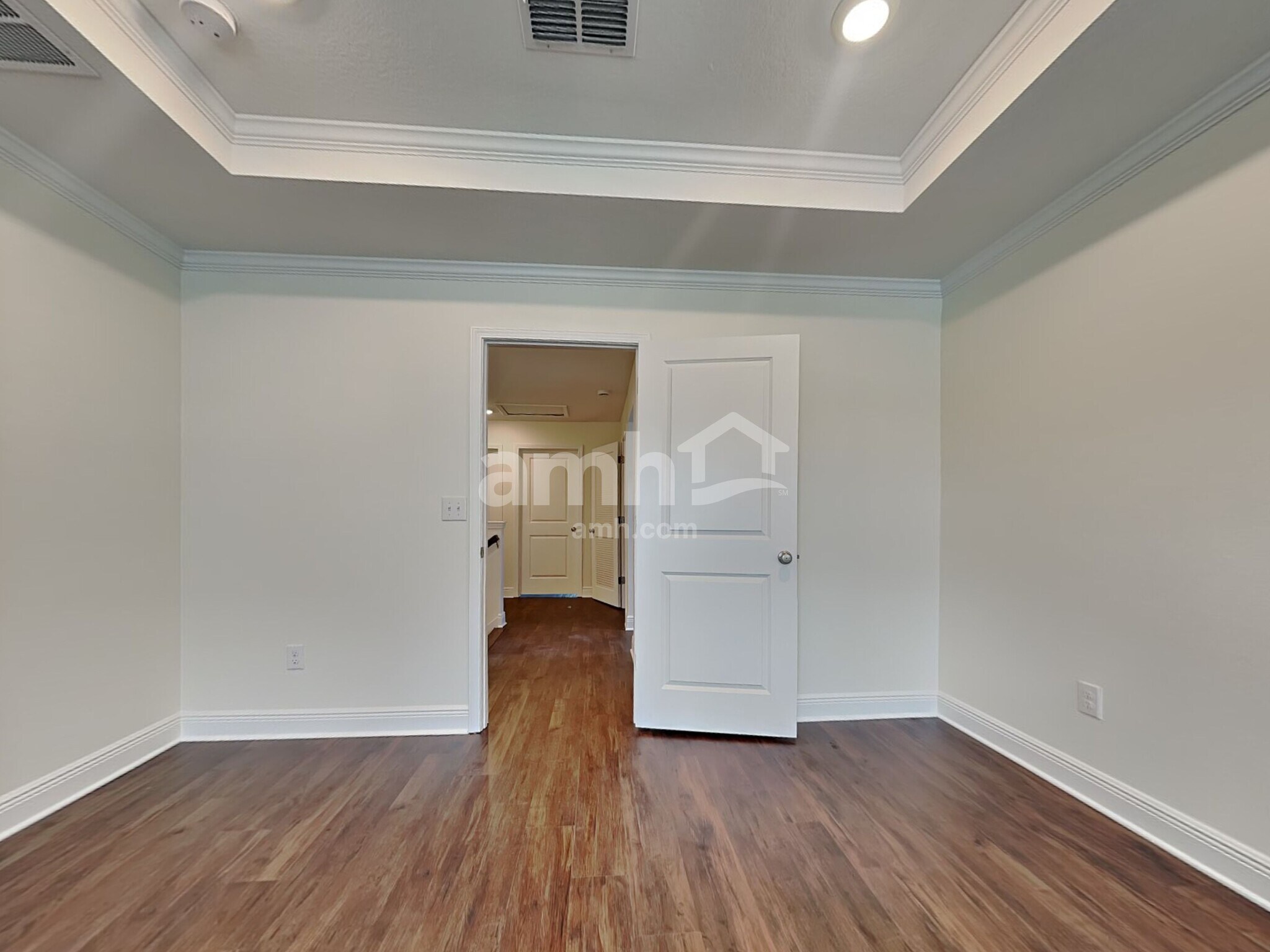 Building Photo - 27462 St Andrews Ave