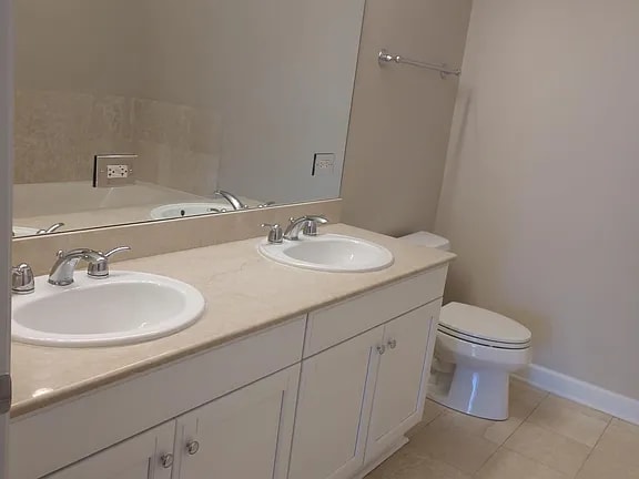 Building Photo - 1235 S Prairie Ave