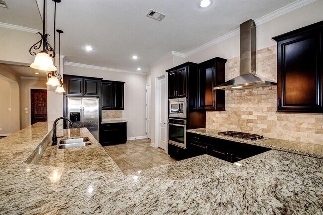 Building Photo - 106 Bella Sole