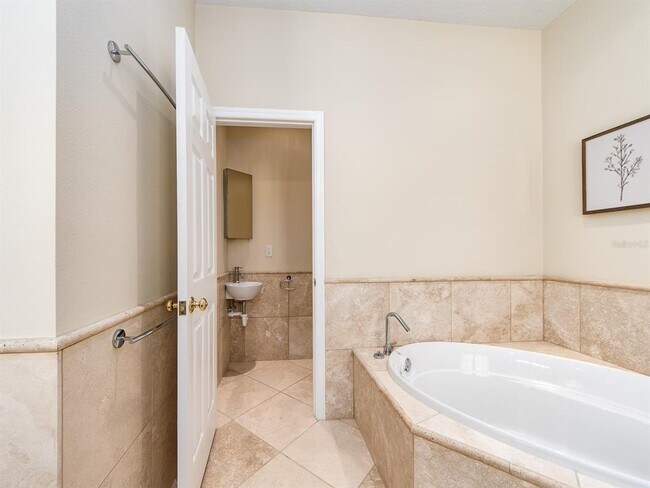 Building Photo - 218 Sand Key Estates Dr