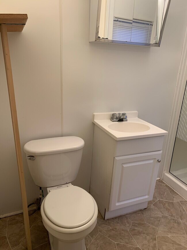 Building Photo - 315 W Grand Ave