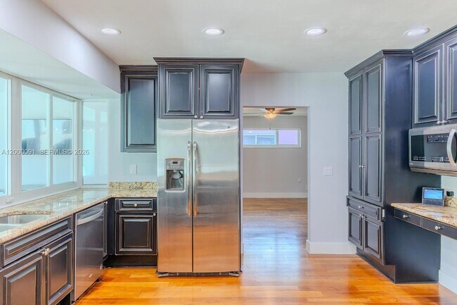 Building Photo - 5012 Grant St