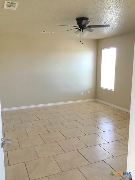 Building Photo - 3001 Indy Dr