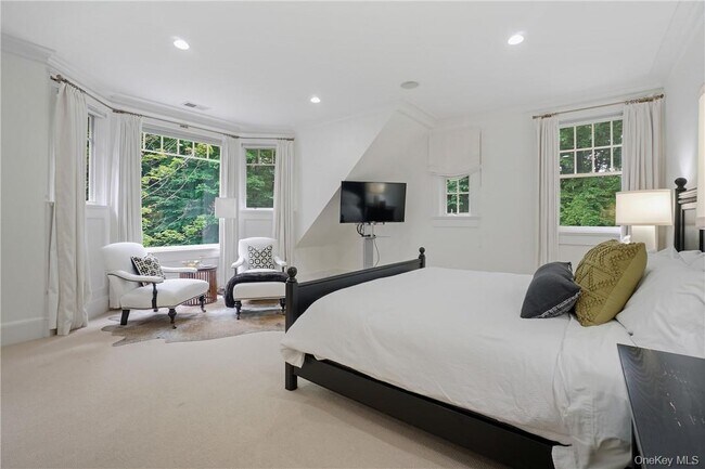 Building Photo - 8 Brady Rd